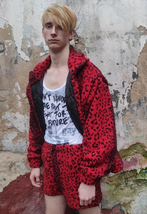 garment image