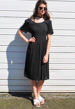 VINTAGE BLACK EMBROIDERED MIDI DRESS