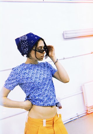 VINTAGE 80S RETRO MARIMEKKO T-SHIRT IN BLUE FLORAL PRINT
