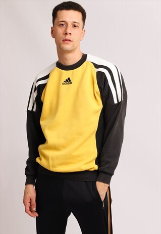 VINTAGE ADIDAS SWEATSHIRT