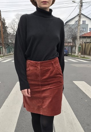 CASHMERE BLACK TURTLENECK TOP