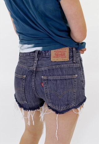 VINTAGE LEVIS DENIM SHORTS