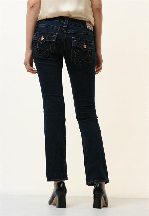 garment image