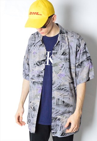 VINTAGE 90S PURPLE ABSTRACT SHORT SLEEVE SHIRT