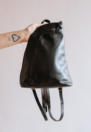 VINTAGE 90S TRIANGLE BACKPACK RUCKSACK