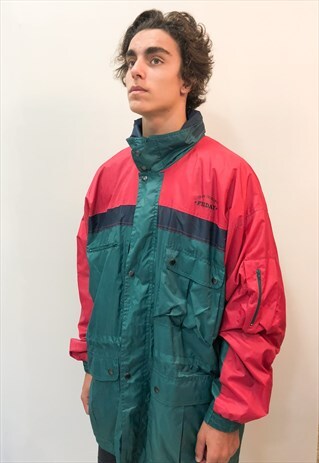 VINTAGE RAINCOAT IN GREEN WITH COTTON LINING