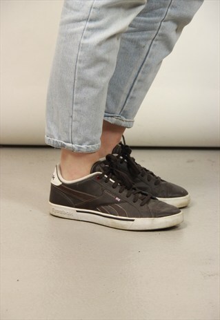 VINTAGE REEBOK TRAINERS