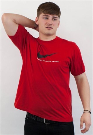 VINTAGE NIKE T-SHIRT