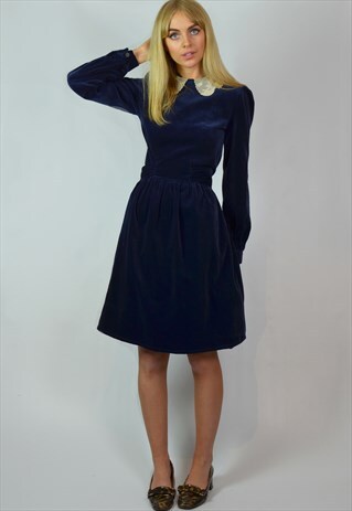 VINTAGE LAURA ASHLEY NAVY VELVET LACE COLLAR DRESS