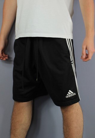 VINTAGE ADIDAS SHORTS IN BLACK WITH POCKETS, EMBROIDERED LOG
