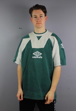 VINTAGE UMBRO PRO TRAINING SHORT SLEEVE SWEATSHIRT IN GREEN