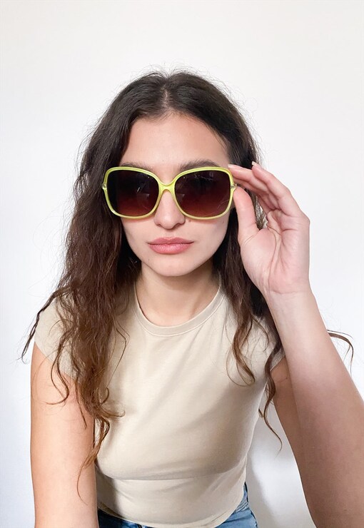 garment image