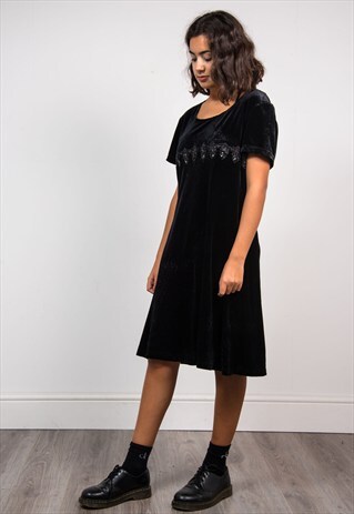 VINTAGE 90'S BLACK BEADED VELVET SHIFT DRESS
