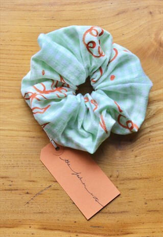 HANDMADE SCRUNCHIE