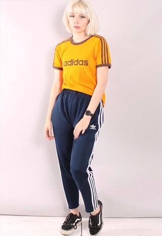 VINTAGE ADIDAS T-SHIRT