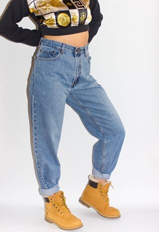 VINTAGE HIGH WAIST LEVI MOM JEANS