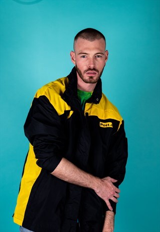 VINTAGE COAT IN BLACK AND YELLOW