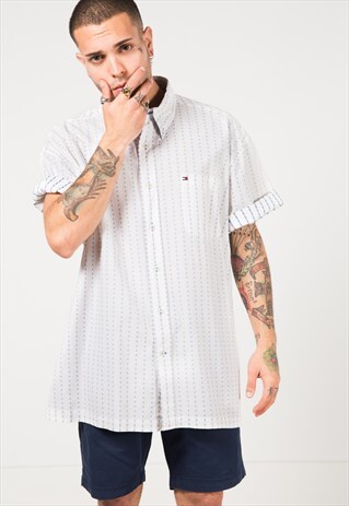 VINTAGE 80S TOMMY HILFIGER SHORT SLEEVE SHIRT / S4062