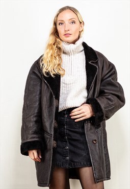 Vintage 90's Women Sheepskin Coat in Dark Brown