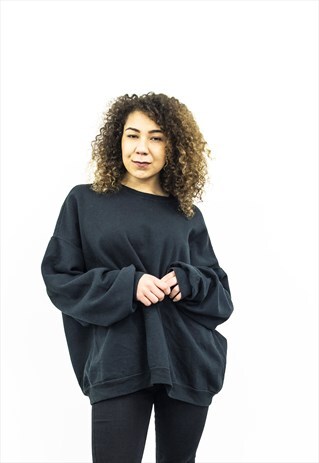 VINTAGE 1990S BLACK SWEATER