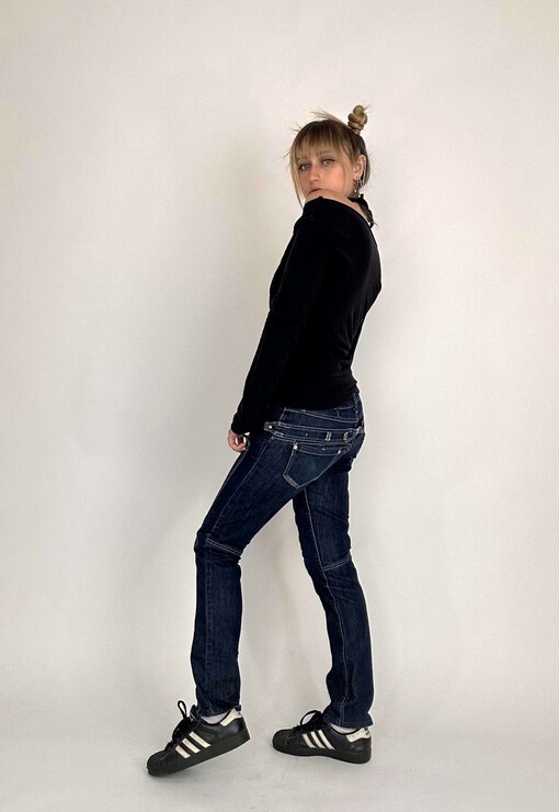 garment image