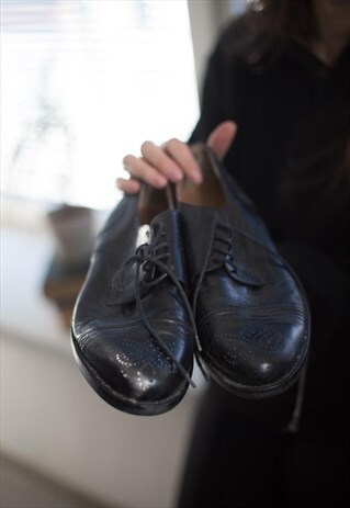 VINTAGE 70'S BLACK LEATHER BROGUES