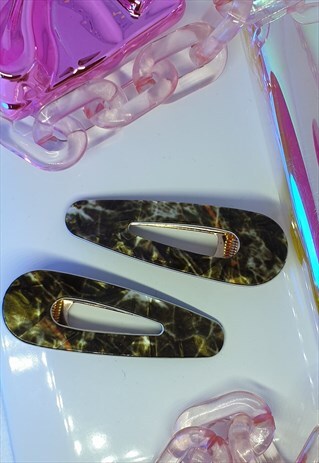 TWIN PACK HAIR CLIPS IN GREEN ACRYLIC