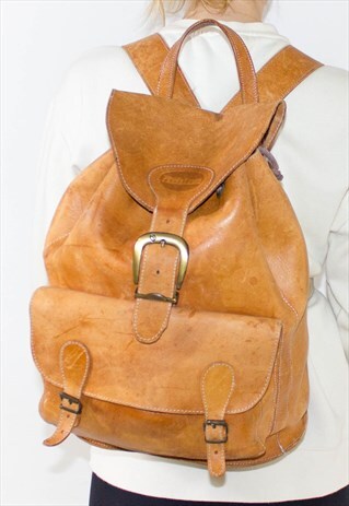 VINTAGE 90'S LARGE LEATHER BACK PACK / WEEKEND BAG