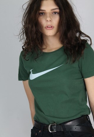 VINTAGE NIKE T-SHIRT