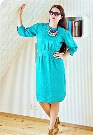 EMERALD GREEN SILKY LONG SLEEVE VINTAGE DRESS