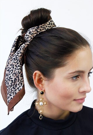 VINTAGE 90'S BLACK & BROWN LEOPARD PRINT SCARF