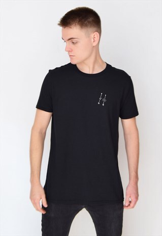 BLACK ARROWS (WHITE) T-SHIRT