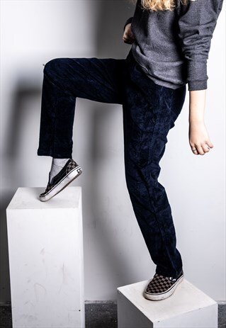 VINTAGE MOM JEANS IN NAVY BLUE CORDUROY