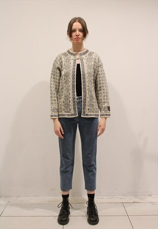 VINTAGE PATTERNED FLEECE