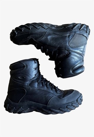 Vintage Y2K Oakley 11.0 Black Leather Assault Boots