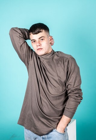 VINTAGE TURTLE NECK JUMPER IN KHAKI GREEN