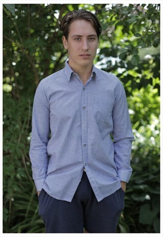 VINTAGE 90'S BLUE/WHITE CHECKED LONG SLEEVED SHIRT
