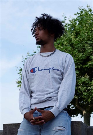VINTAGE 90S CHAMPION SWEATER