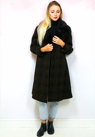 1980S VINTAGE BROWN CHECK WOOL COAT WITH A FAUX FUR COLLAR