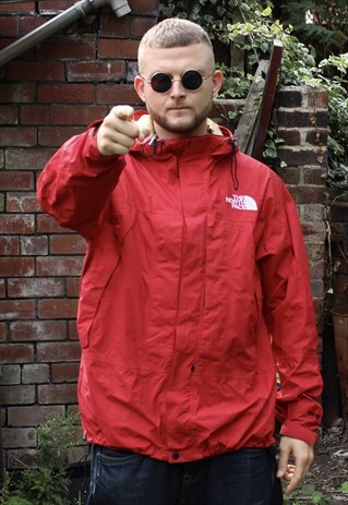 VINTAGE RED NORTH FACE GORE-TEX JACKET LARGE