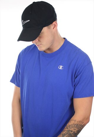 VINTAGE CHAMPION USA SMALL LOGO T SHIRT TEE