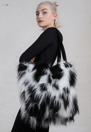 FLUFFY TOTE BAG