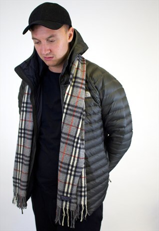 VINTAGE BURBERRY TRADITIONAL LAMBSWOOL CHECKED SCARF