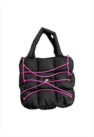 BOSS UP PUFFER BAG BLACK - LACED UP