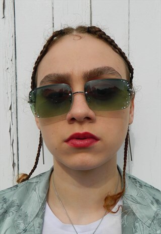 GREEN Y2K DIAMANTE SUNGLASSES