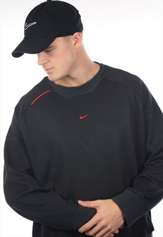 VINTAGE NIKE SWEATSHIRT
