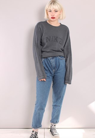VINTAGE NIKE SWEATSHIRT