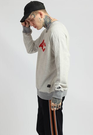 VINTAGE NIKE SWEATSHIRT