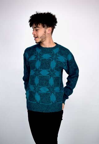 VINTAGE 90'S PRINGLE PATTERNED WOOL JUMPER