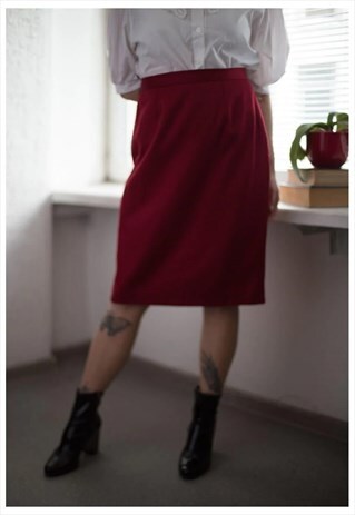 VINTAGE 80'S CLASSIC RED MIDI WOOL SKIRT